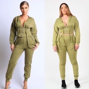 Two piece green set